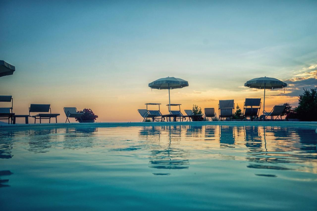 Borgo La Pietraia Hotel Паестум Екстериор снимка